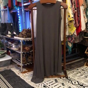 Asymmetric hem sleeveless dress - size Medium